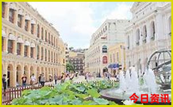 去新疆旅游自驾还是报团